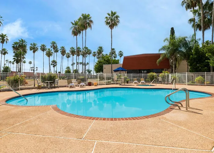 Victoria Palms Inn And Suites
